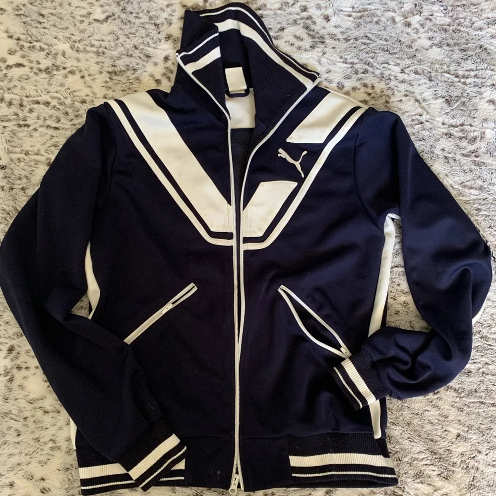 PUMA-Vintage full zip front with large cowl neck women’s size med - Picture 1 of 5